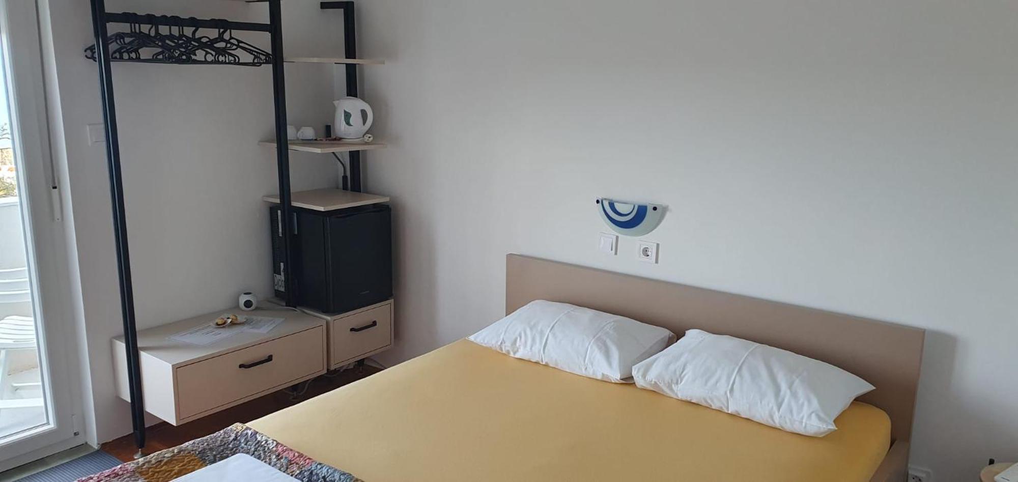 Beach Apartment Alvi Banjol Zimmer foto